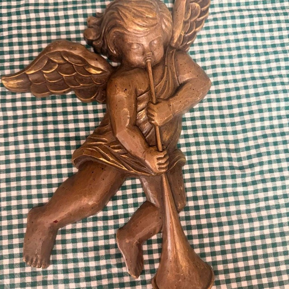 VTG Syroco 1960s Trumpet-Playing Cherub Angel Wall Plaque (Model 7070).